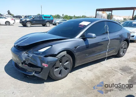 2022 Tesla Model 3 Rear-Wheel Drive from USA, damaged, VIN 5YJ3E1EA2NF331709